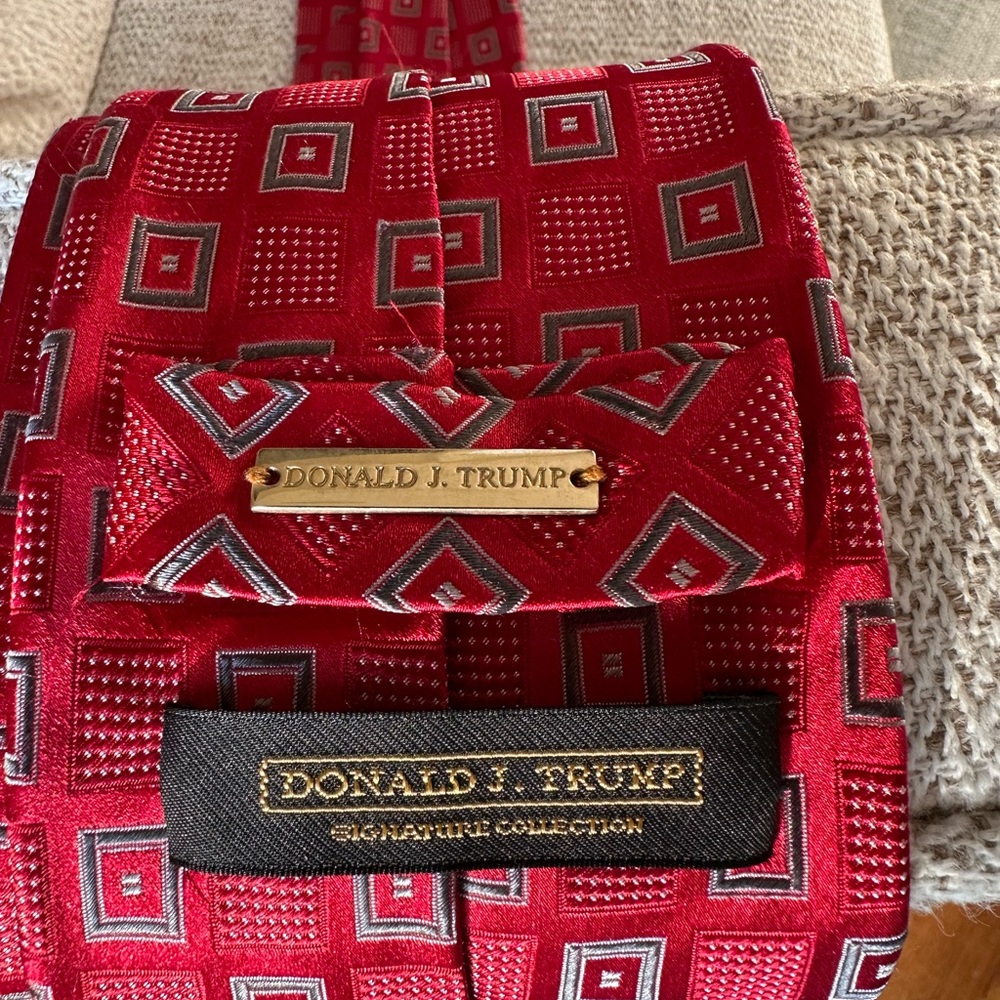 Donald J. Trump Red Geometric Tie